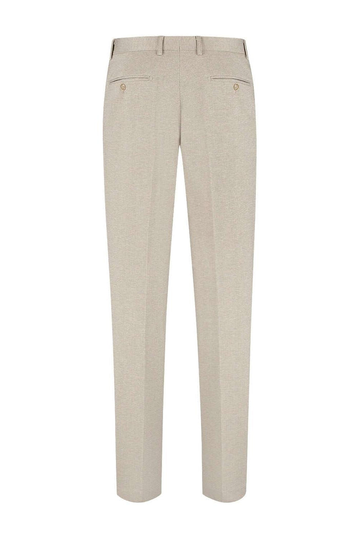 Pak pepita beige styling image of beige tweed trousers with modern fit and wrinkle-resistant fabric.