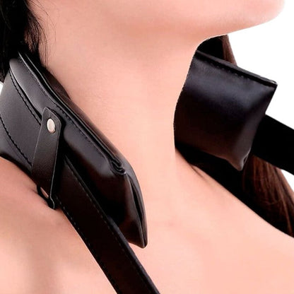 Accesoriu BDSM Alive Supremacy, sistem reglabil de imobilizare pentru gât și picioare, rezistent la apă, negru, 36 cm