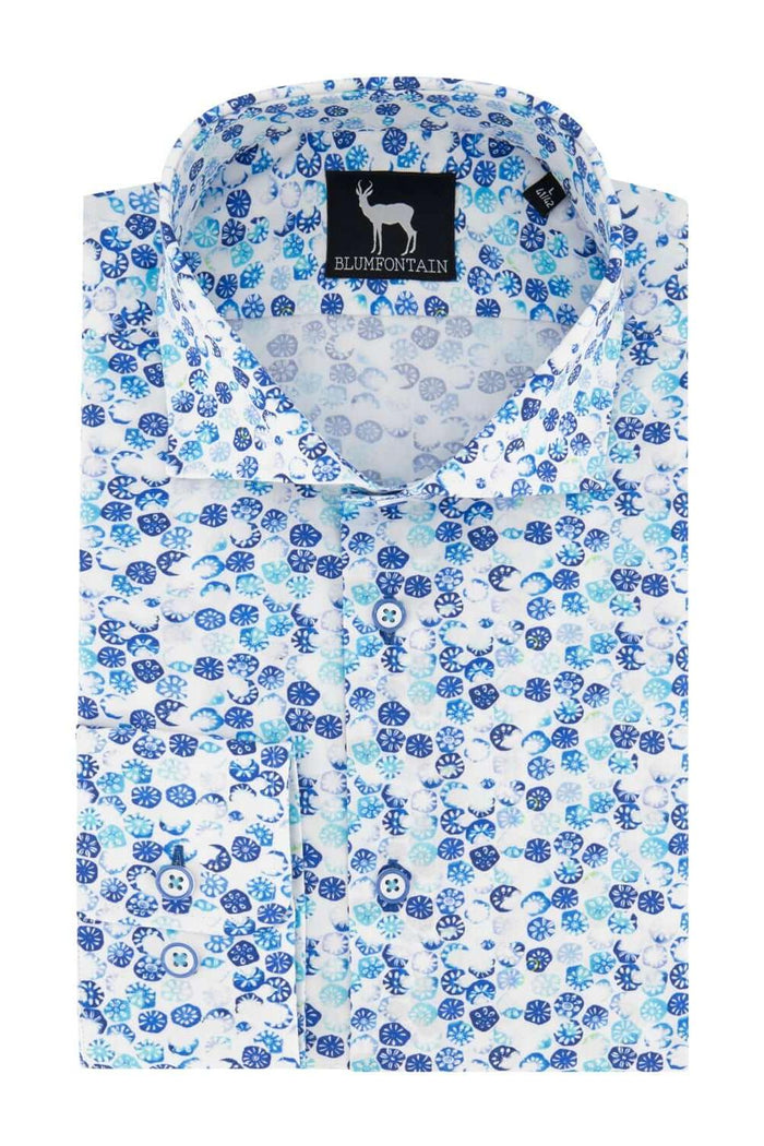 Blumfontain stempelprint herenoverhemd met bloemprint in blauw en wit, perfect voor casual en formele gelegenheden.