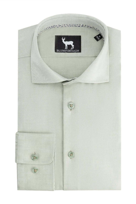 Blumfontain uni twill groen katoenen overhemd met nette kraag en verstelbare manchetten.