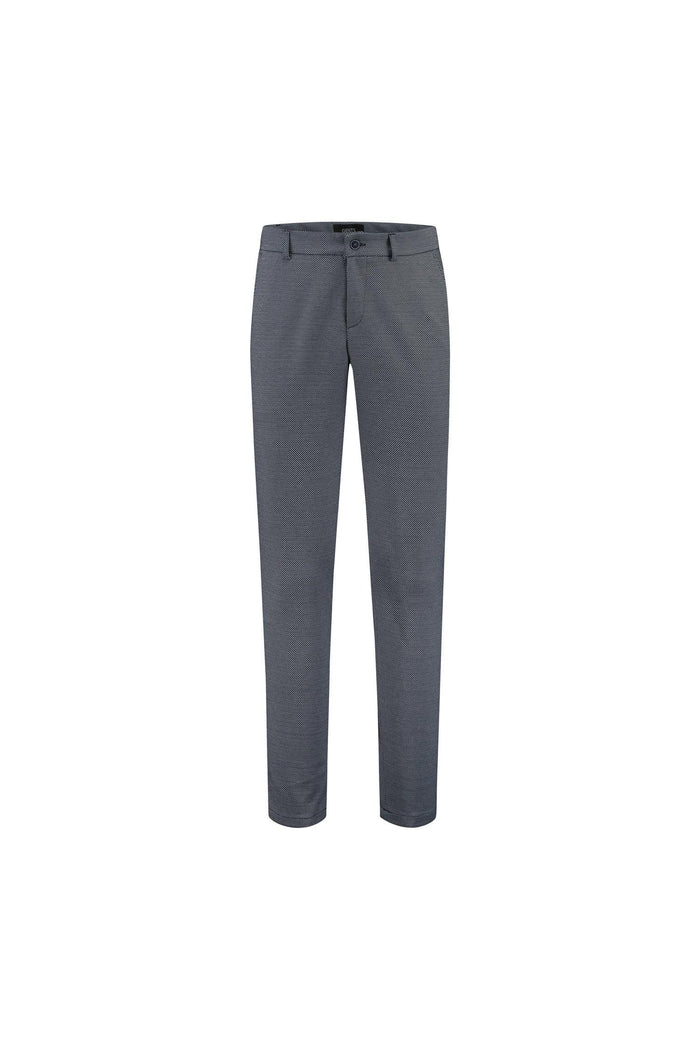 Chino slim blokje blauwgrijs met ruime zakken en knoop-ritssluiting, model in blauwgrijs met stretch.