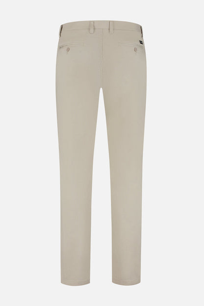 Back view of Chino stretch dobby zand pants in light beige color.
