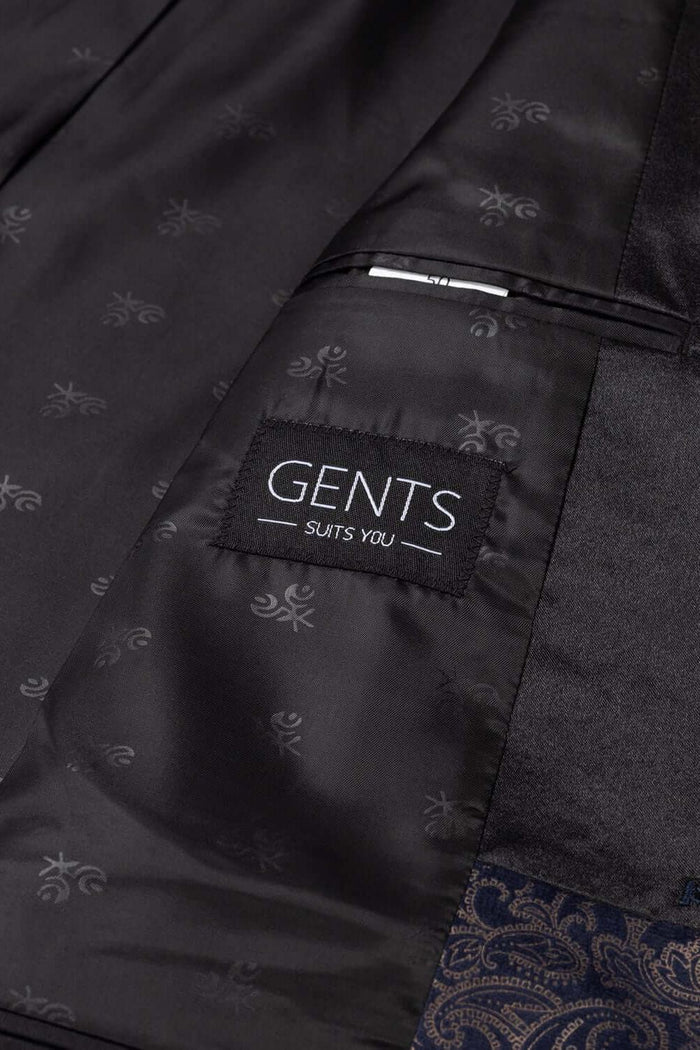 Inside label of Dinnerjacket velvet paisley blauw showing GENTS SUITS YOU.