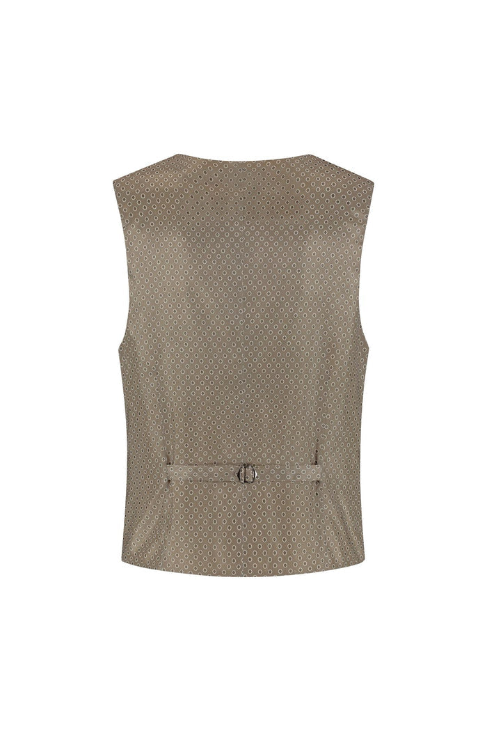Gilet cappuccino beige, beige gilet made of wool and Tencel for warmth and comfort, back view.