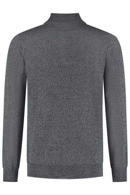 Halfzip merinoblend grijs melange, achterzijde van de grijze halfzip met opstaande kraag en korte rits.