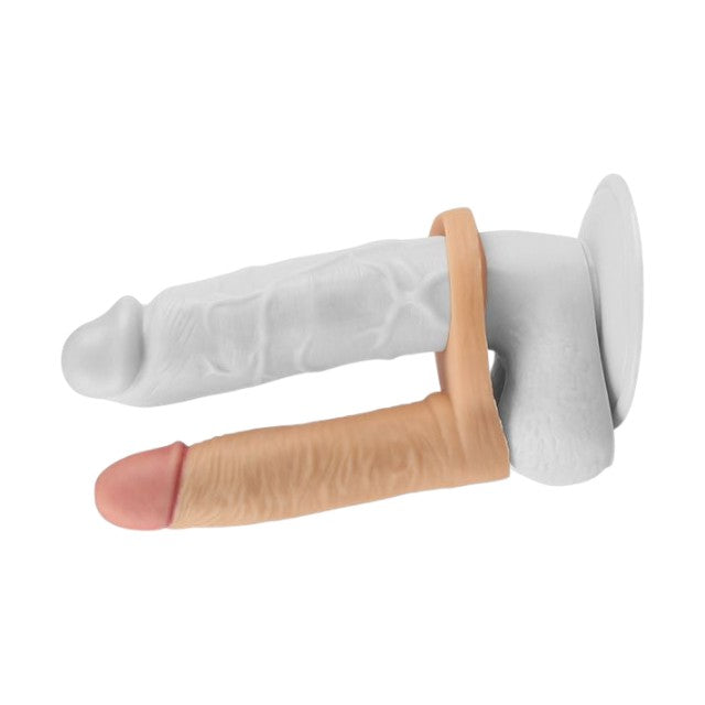 Inel pentru penis cu dildo LOVETOY Ultra Soft Double, pentru dublă penetrare, lungime 17.8 cm, culoarea pielii