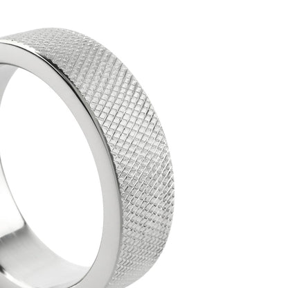 Inel pentru penis MR. STEEL CrissCross C-Ring, cu design geometric, din oțel inoxidabil, diametru 4.5 cm (mic), argintiu