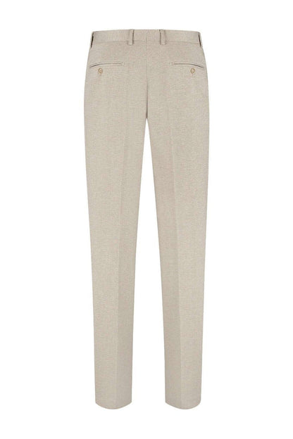Pak pepita beige styling image of beige tweed trousers with modern fit and wrinkle-resistant fabric.