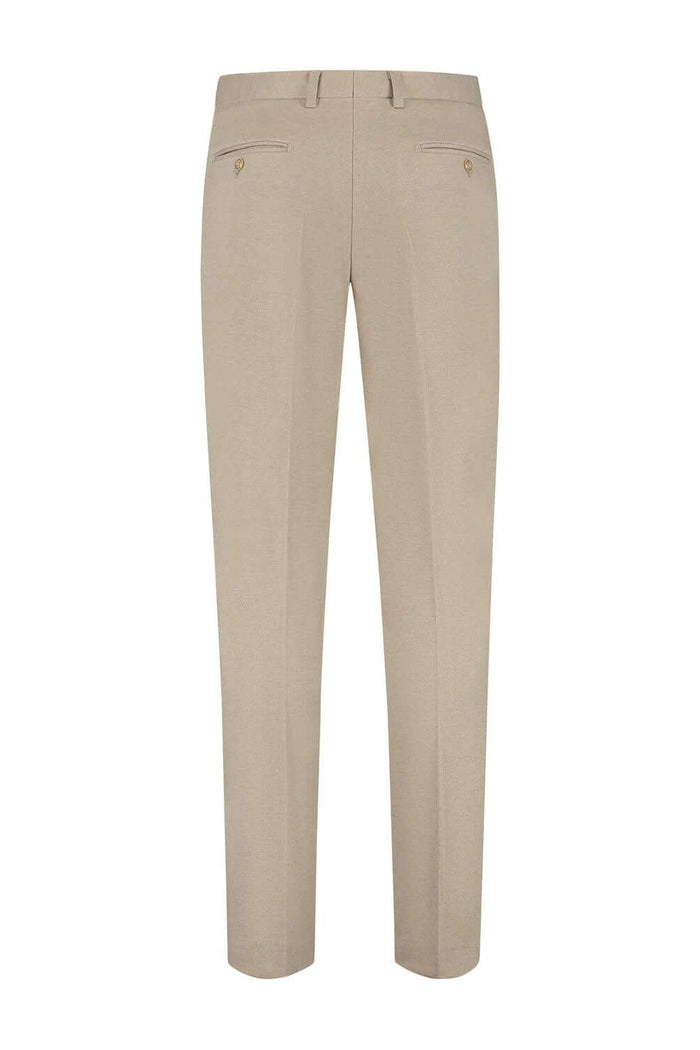 Pak stretch dune beige - lichtbeige stretchpak met nette afwerking, perfect voor een elegante look.