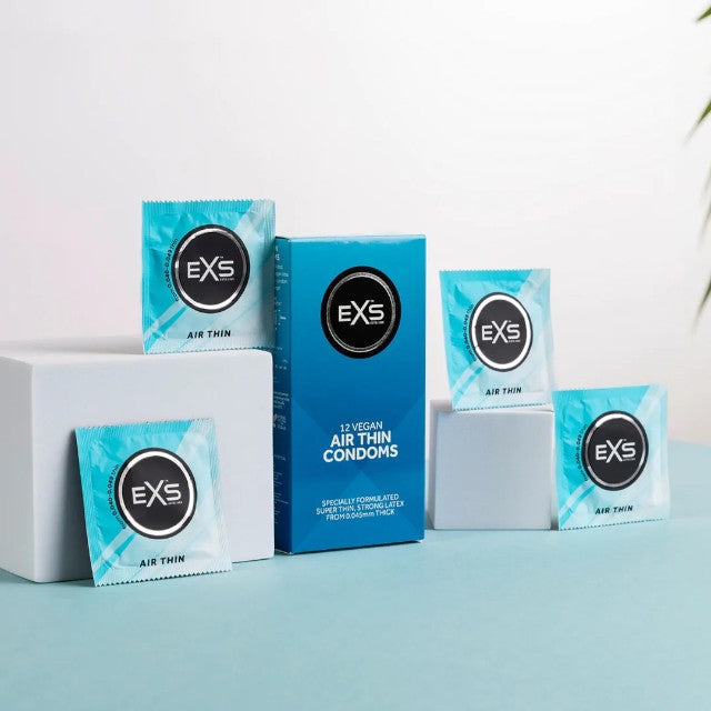 Prezervative EXS Air Thin Condoms, din latex, ultra-subțiri și rezistente, diametru 56 mm, 12 bucăți