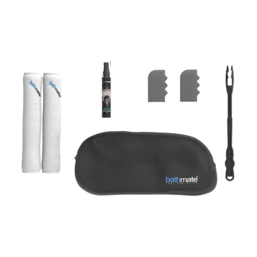 Set de curățenie pentru pompe și accesorii BATHMATE Cleaning Kit, perie + 2 prosoape + soluție curățare + geantă neagră