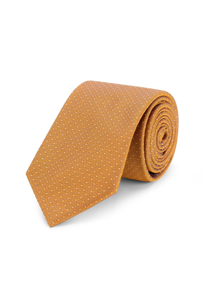 Stropdas zijde stippel oranje met subtiele stipprint in een elegante rolvorm.