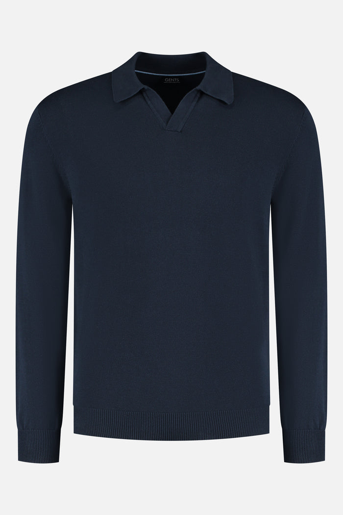 Trui riva katoen blauw, een stijlvolle blauwe trui met lange mouwen en een comfortabele kraag.