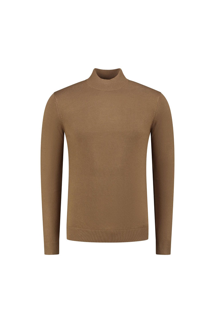 Turtle neck camel