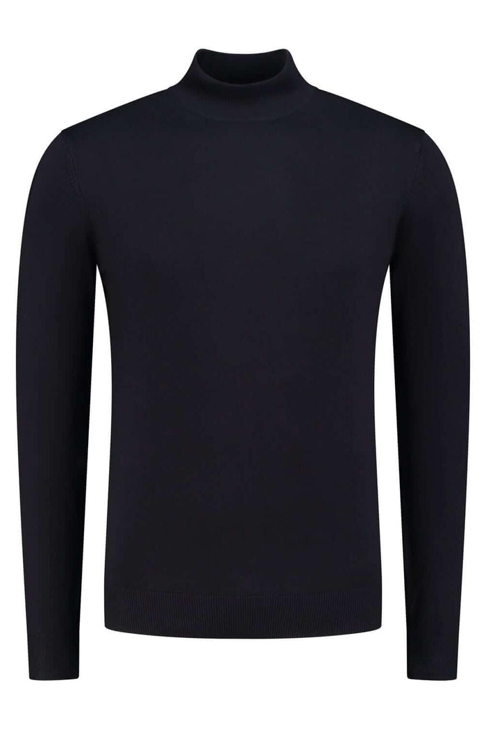 Navy slim-fit turtleneck offering zacht draagcomfort; ideal for versatile styling. Turtle neck navy.