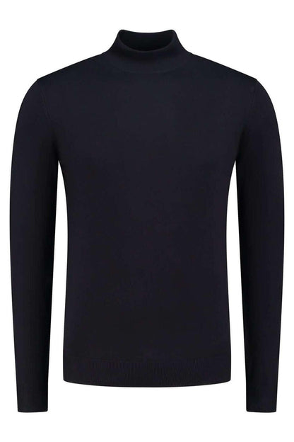 Navy slim-fit turtleneck offering zacht draagcomfort; ideal for versatile styling. Turtle neck navy.