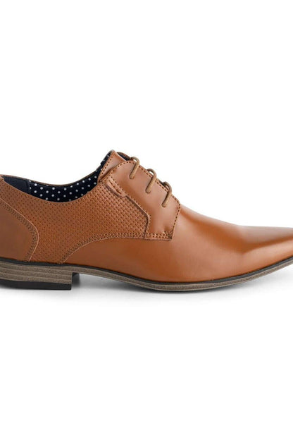 Veterschoen splitleer Tan met ademend leer, stevige zool en derby-vetersluiting, perfect voor casual en formele gelegenheden.