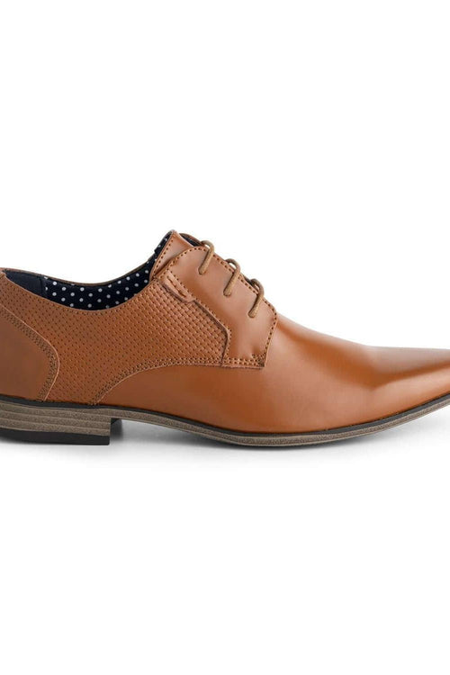 Veterschoen splitleer Tan met ademend leer, stevige zool en derby-vetersluiting, perfect voor casual en formele gelegenheden.